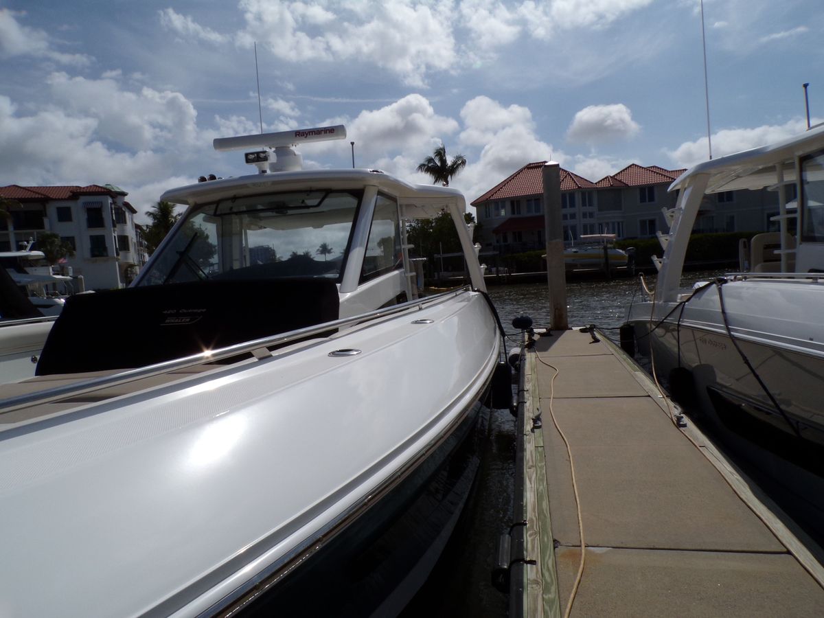 2018 Boston Whaler 42 