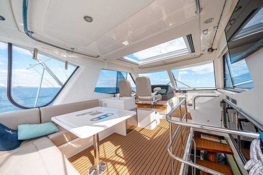2016 Riviera 52 ENCLOSED FLY BRIDGE