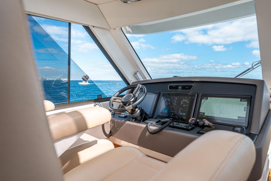 2016 Riviera 52 ENCLOSED FLY BRIDGE