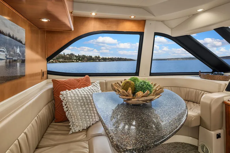 Pura Vida Yacht Photos Pics Pilothouse