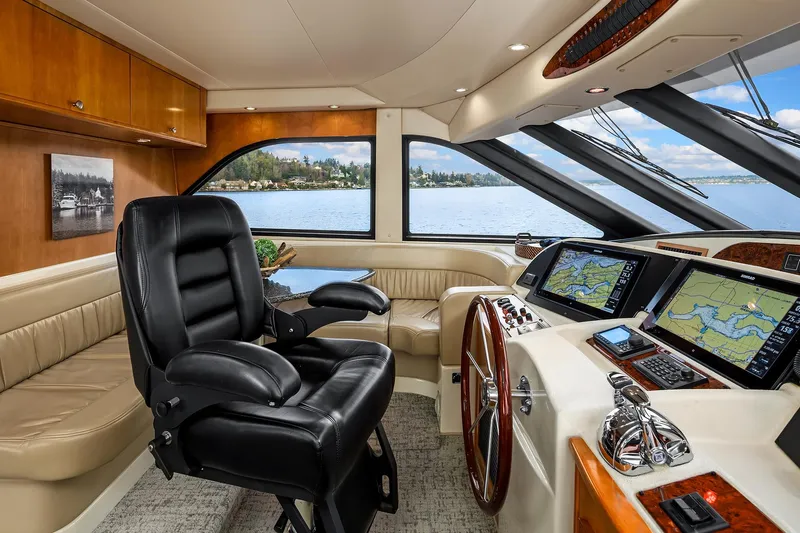 Pura Vida Yacht Photos Pics Pilothouse