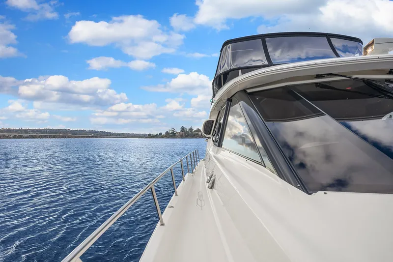 Pura Vida Yacht Photos Pics Starboard Side