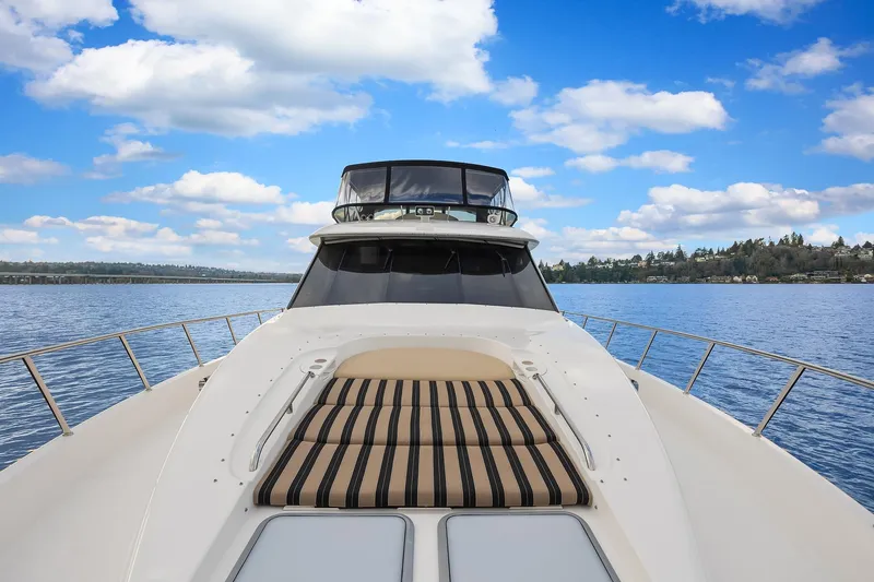 Pura Vida Yacht Photos Pics Foredeck