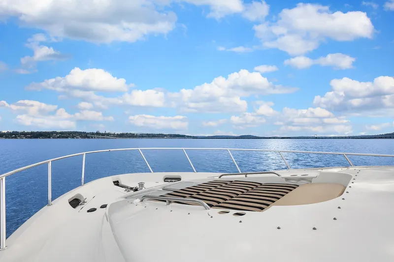 Pura Vida Yacht Photos Pics Foredeck