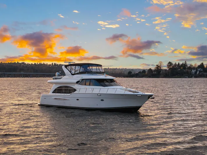 Pura Vida Yacht Photos Pics Starboard Profile