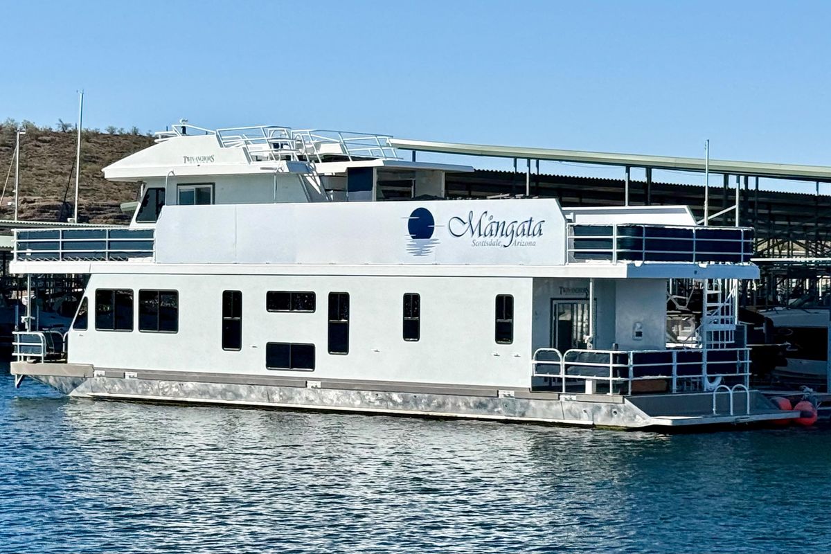 2005 Twin Anchors 68 