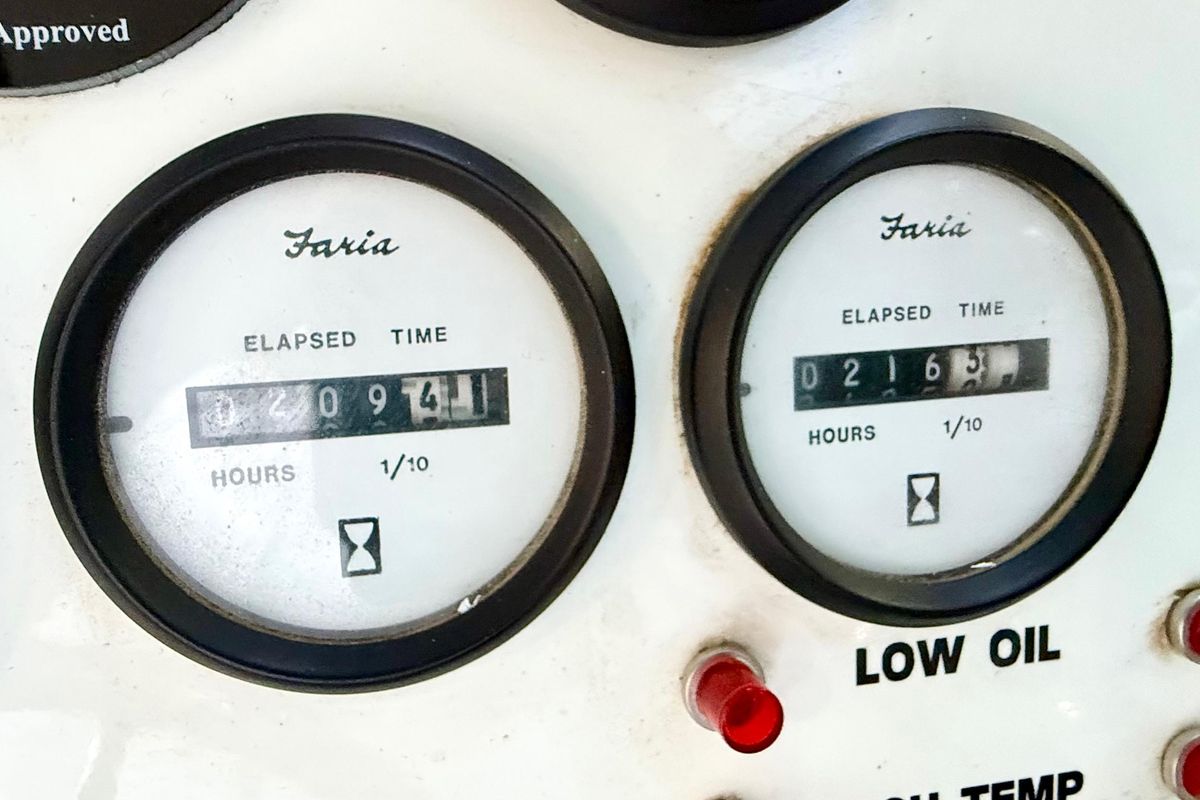 2005 Twin Anchors 68 