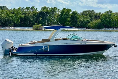 Chris-Craft Launch 31 GT