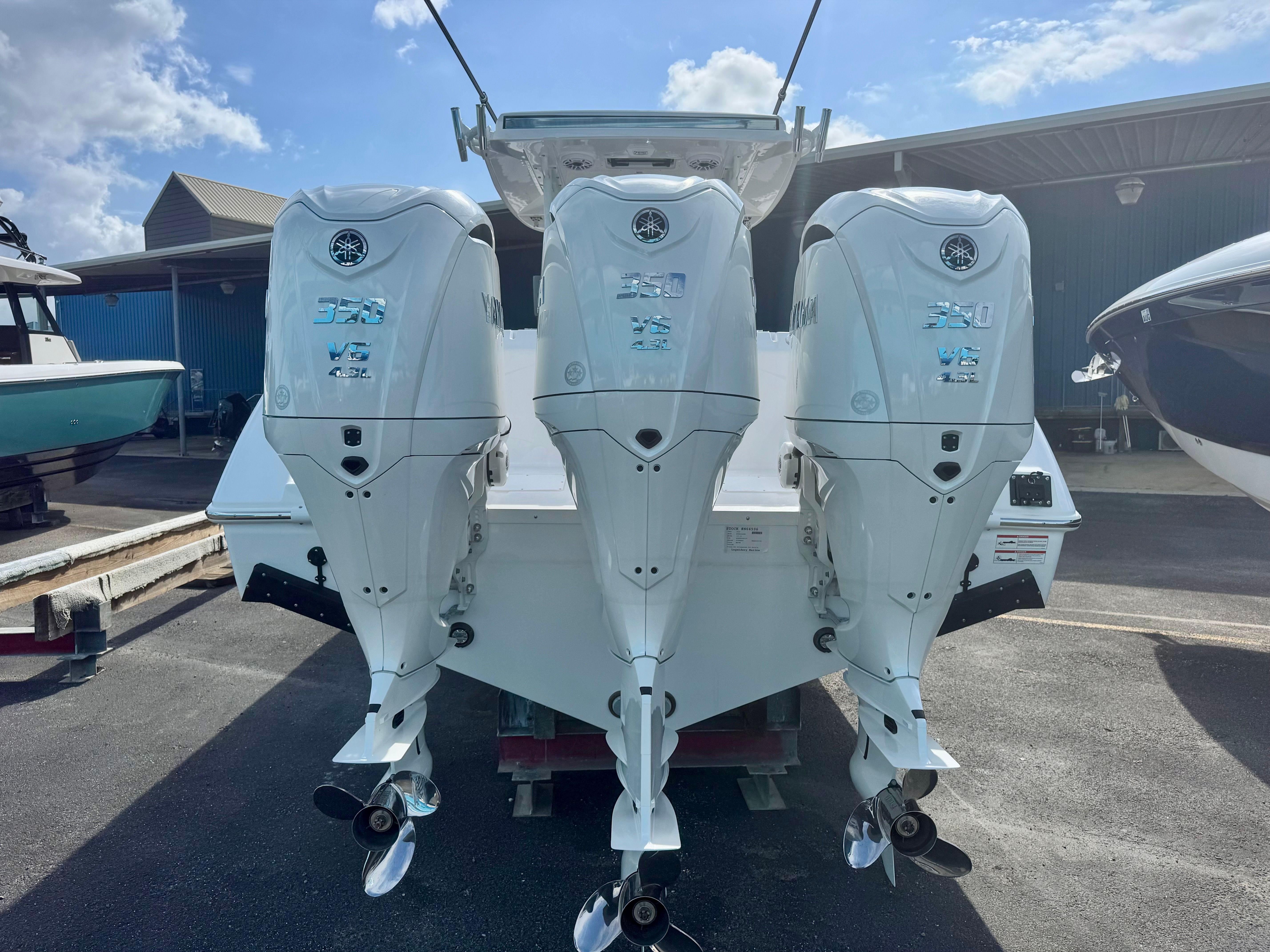 2025 EVERGLADES 375 CC - Image 4