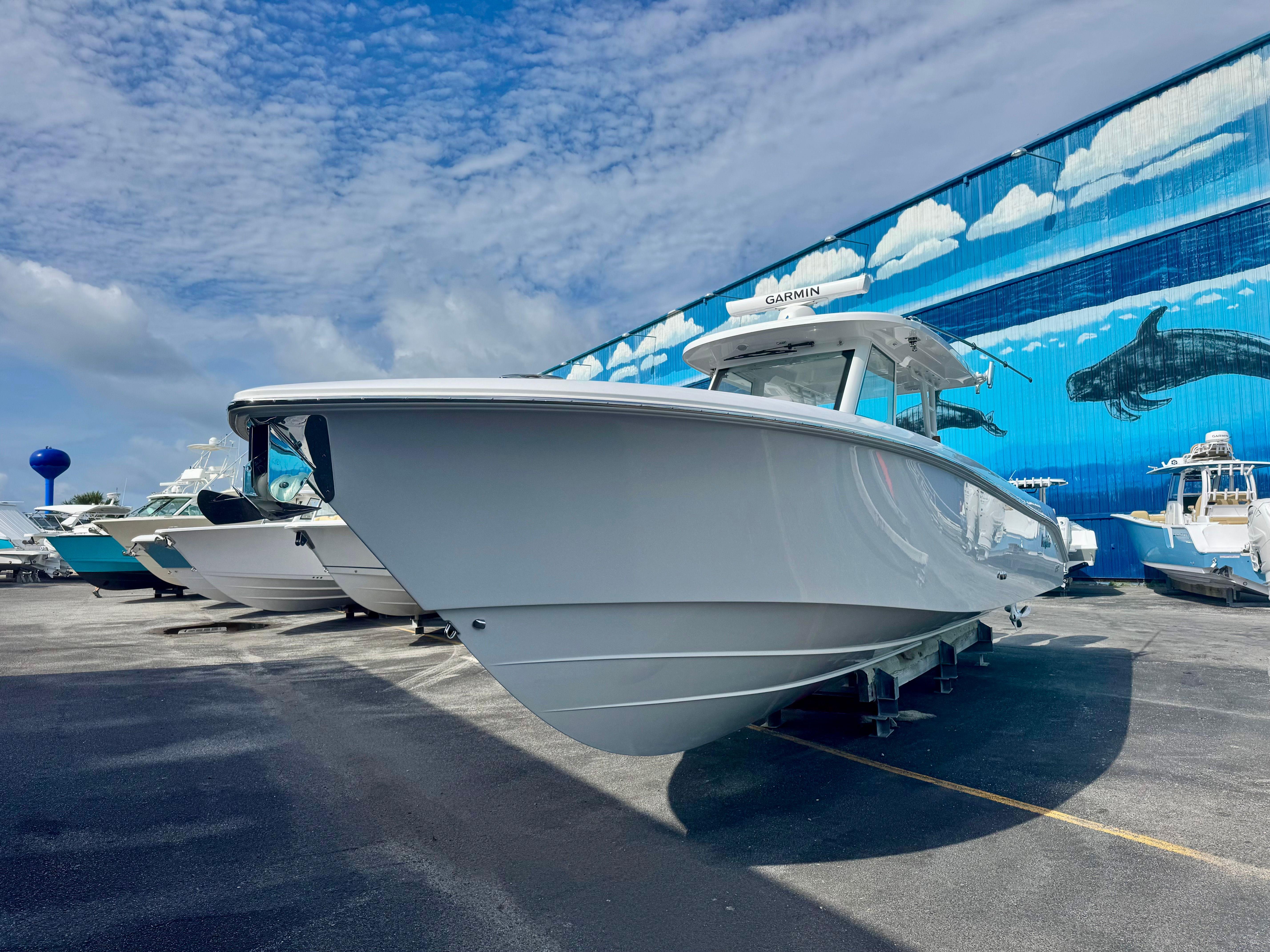 2025 EVERGLADES 375 CC - Image 2