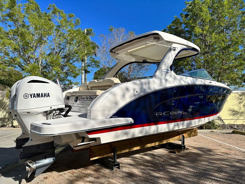 2021 Regal 33 OBX