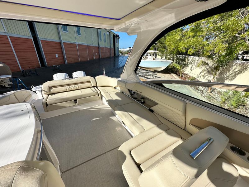 2021 Regal 33 OBX