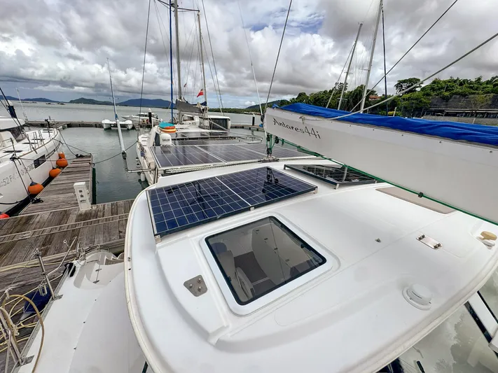 Adventure Yacht Photos Pics 