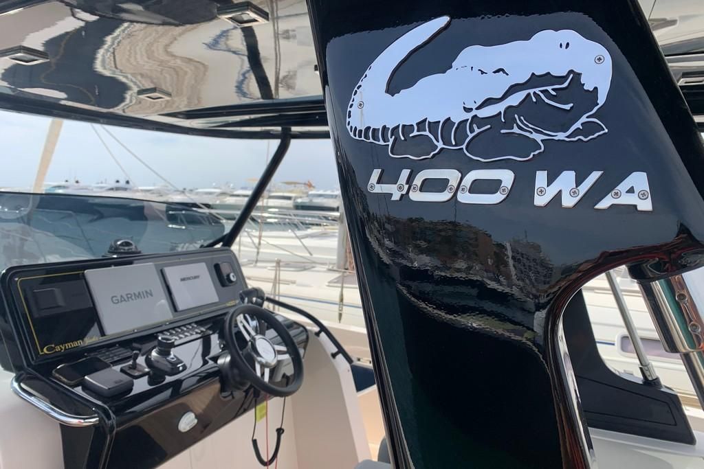 2022 Cayman Yachts 42 