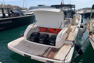 Yacht