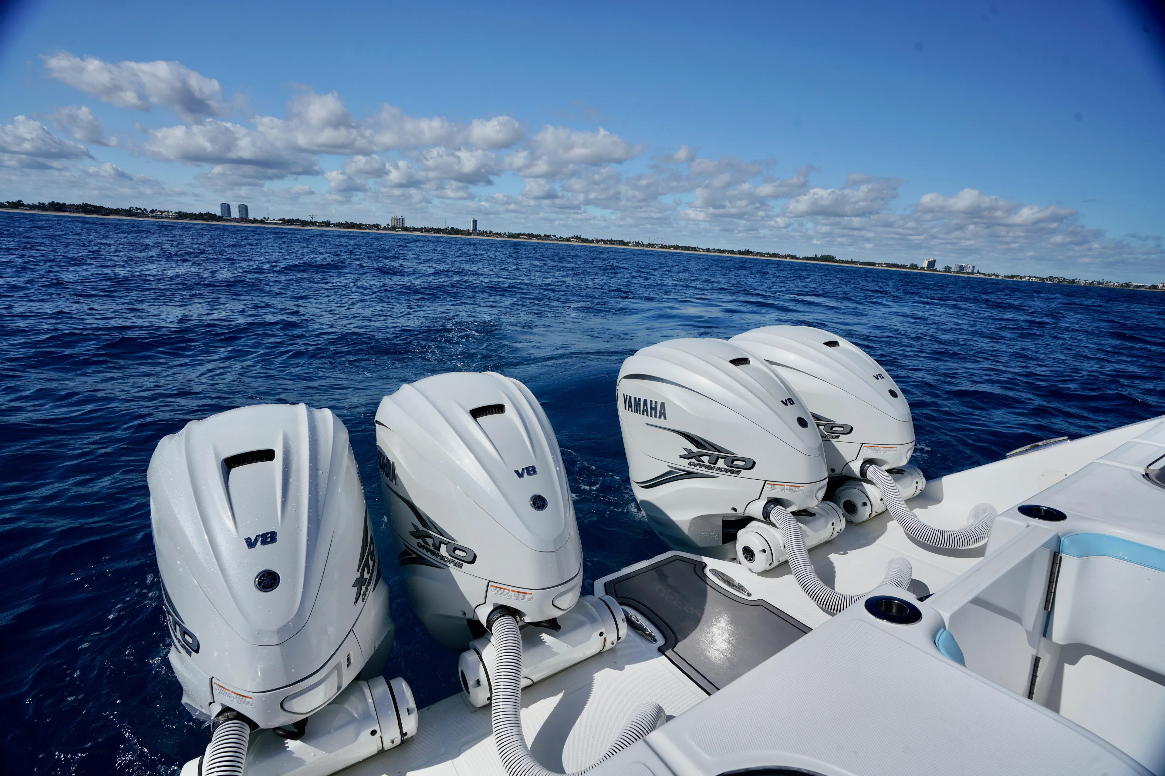  Yacht Photos Pics 2020 SeaHunter 46 CTS with Yamaha V8 engines on open water.