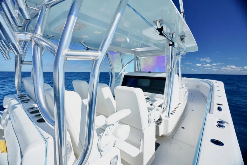  Yacht Photos Pics 2020 SeaHunter 46 CTS boat interior with sleek design and ocean backdrop.