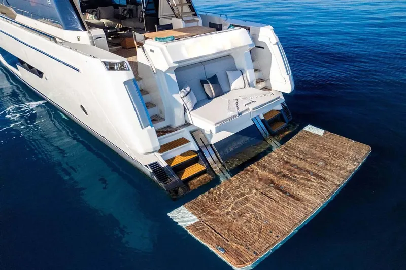  Yacht Photos Pics Luxury Ferretti Yachts 780, 2021 model, featuring a spacious swim platform on calm waters.