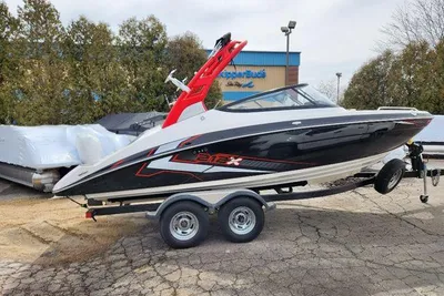 Yamaha Boats 212X