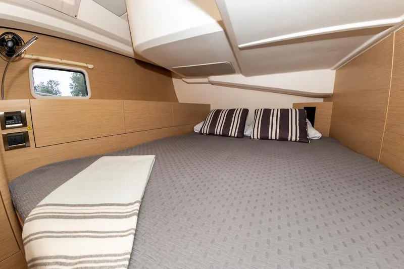 Grey Ghost Yacht Photos Pics 