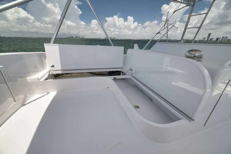 Bird Dog Yacht Photos Pics 1989 Jim Smith Custom Convertible yacht deck with ocean view and clear skies.