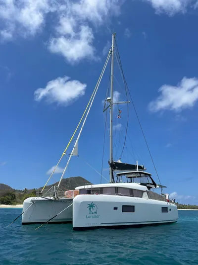 Larimar Yacht Photos Pics 