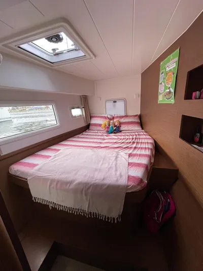 Larimar Yacht Photos Pics 