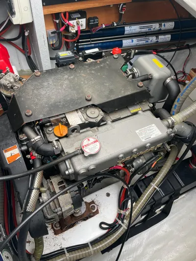 Larimar Yacht Photos Pics 