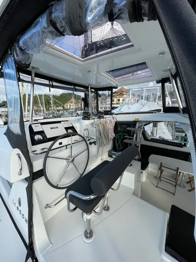 Larimar Yacht Photos Pics 