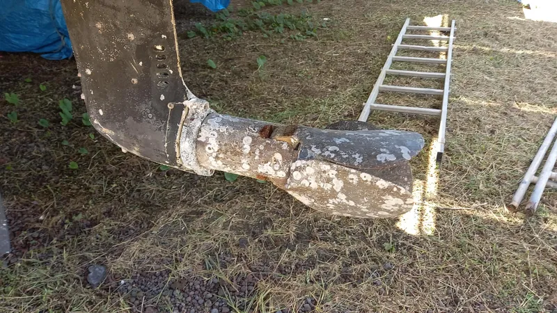 Larimar Yacht Photos Pics 