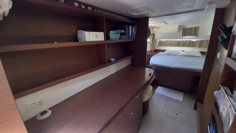 Larimar Yacht Photos Pics 