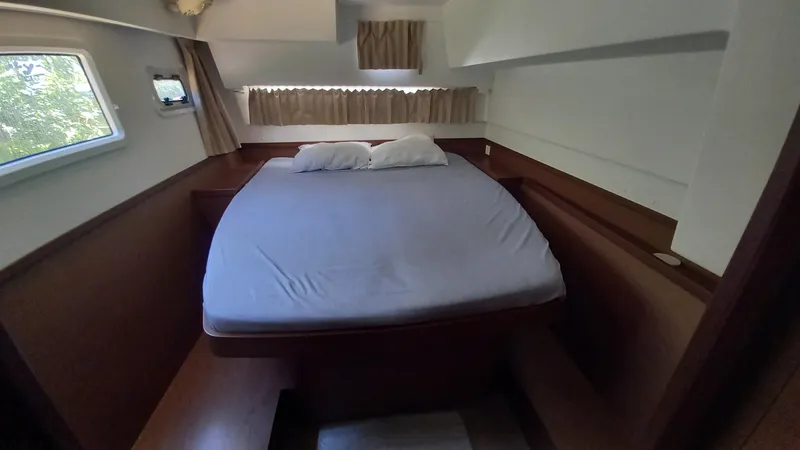 Larimar Yacht Photos Pics 