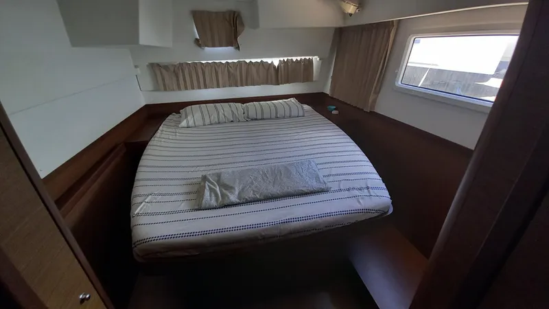 Larimar Yacht Photos Pics 