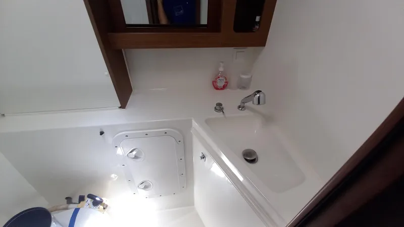 Larimar Yacht Photos Pics 