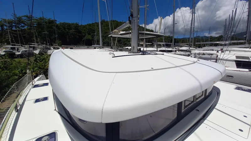 Larimar Yacht Photos Pics 