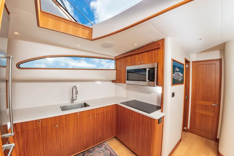 Privateer Yacht Photos Pics Interior of 2019 Jarrett Bay 67 Custom yacht kitchen.