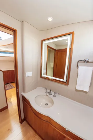 Privateer Yacht Photos Pics Luxurious bathroom on the 2019 Jarrett Bay 67 Custom yacht.