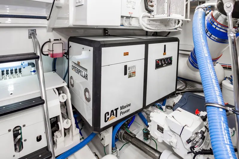 Privateer Yacht Photos Pics 