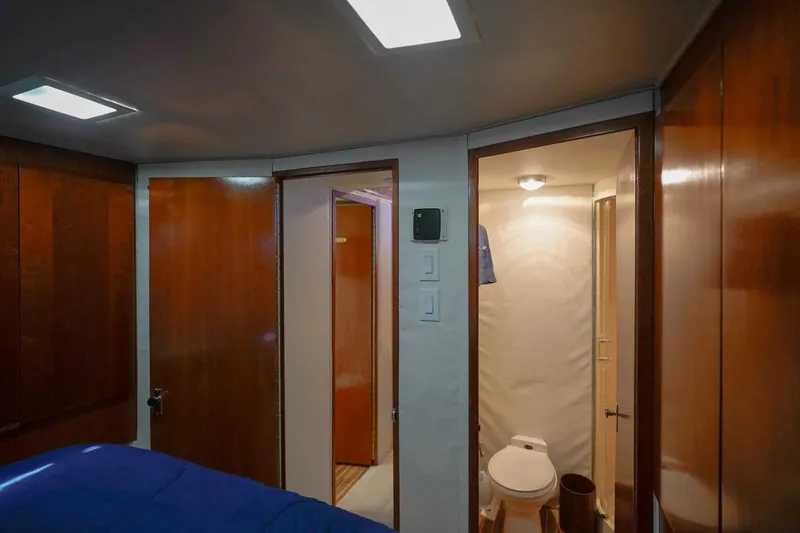 Change Order Yacht Photos Pics 1994 Hatteras 46 Convertible- CHANGE ORDER- Master Stateroom