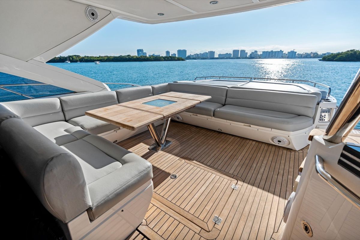 2014 Sunseeker 71 