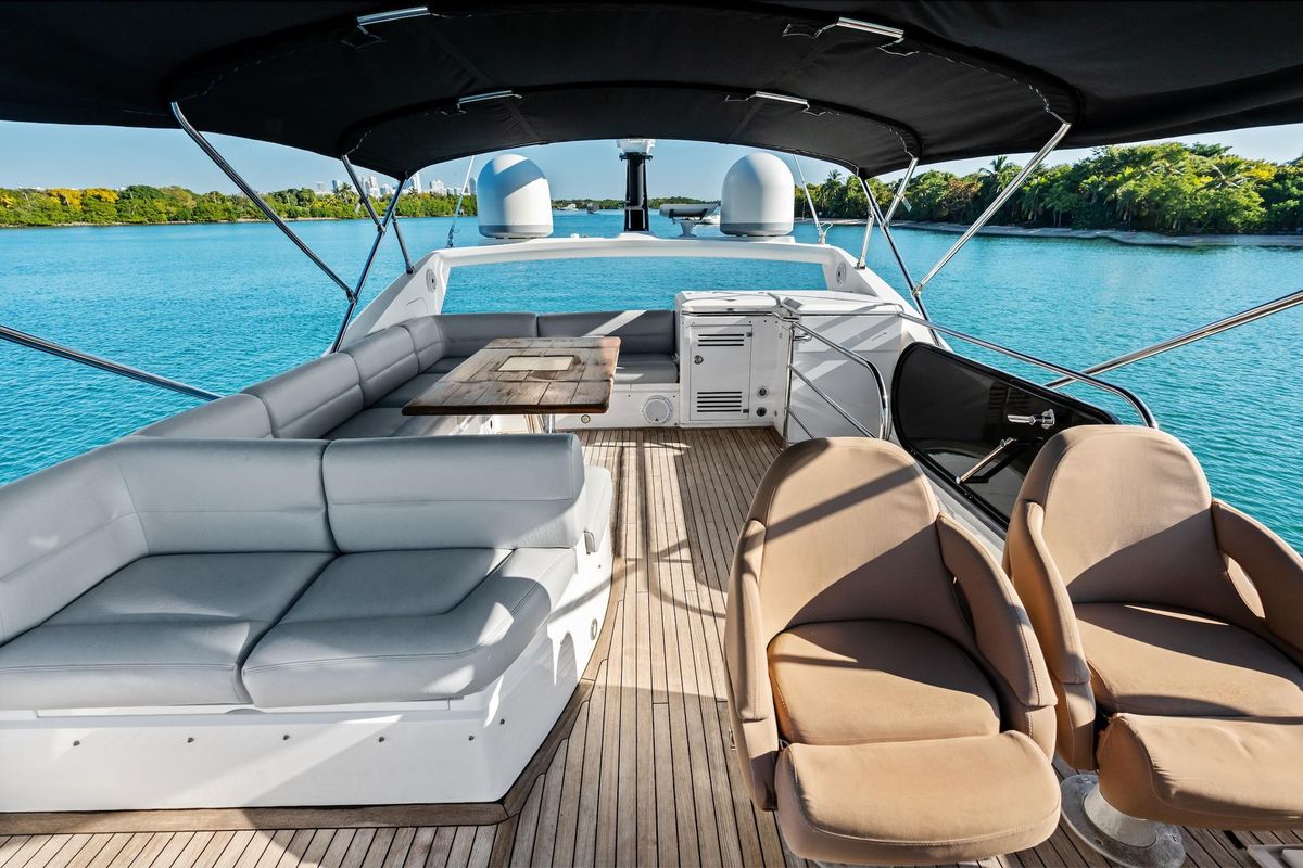 2014 Sunseeker 71 
