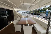 Custom Line 100 2015