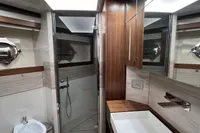 Custom Line 100 2015