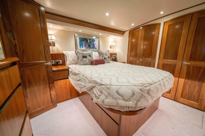 Offensive Yacht Photos Pics 2017 62 Viking Convertible - Offensive