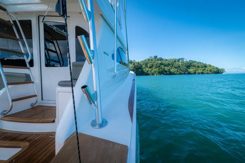 Offensive Yacht Photos Pics 2017 62 Viking Convertible - Offensive