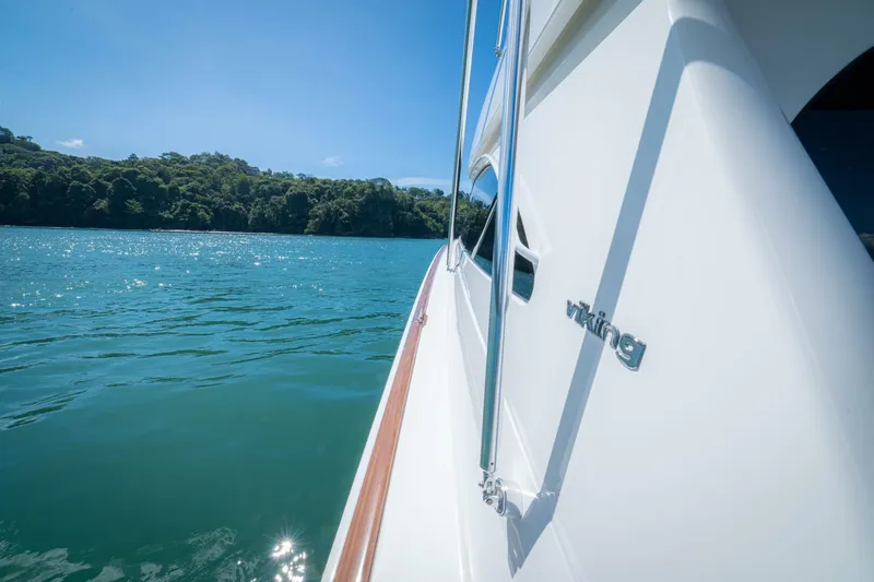 Offensive Yacht Photos Pics 2017 62 Viking Convertible - Offensive