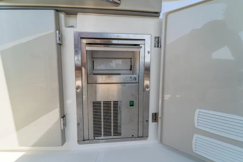  Yacht Photos Pics Built-in ice maker on 2023 Absolute 62 Fly yacht.