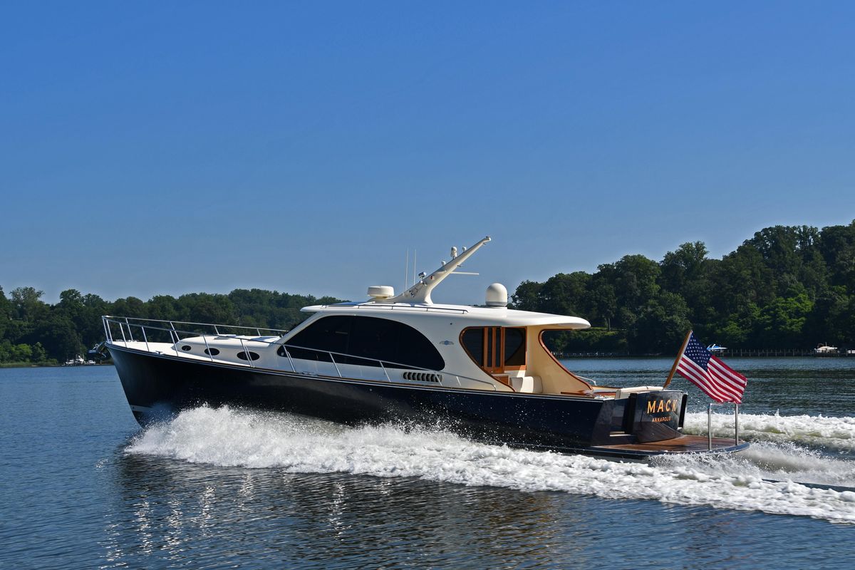 2020 Palm Beach Motor Yachts 52 