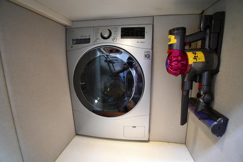 Mack Yacht Photos Pics 