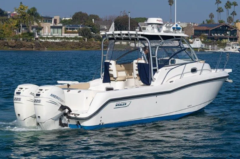 Boston Whaler 285 Conquest Yacht Photos Pics 